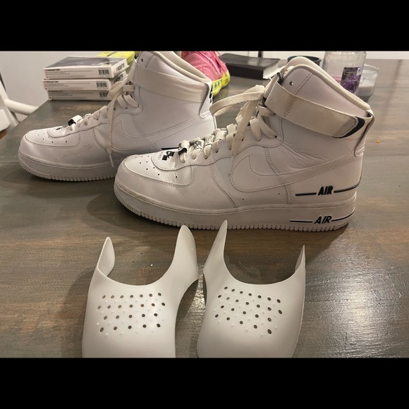 i’m selling White Airforce 1s in great condition - Picture 5 of 6